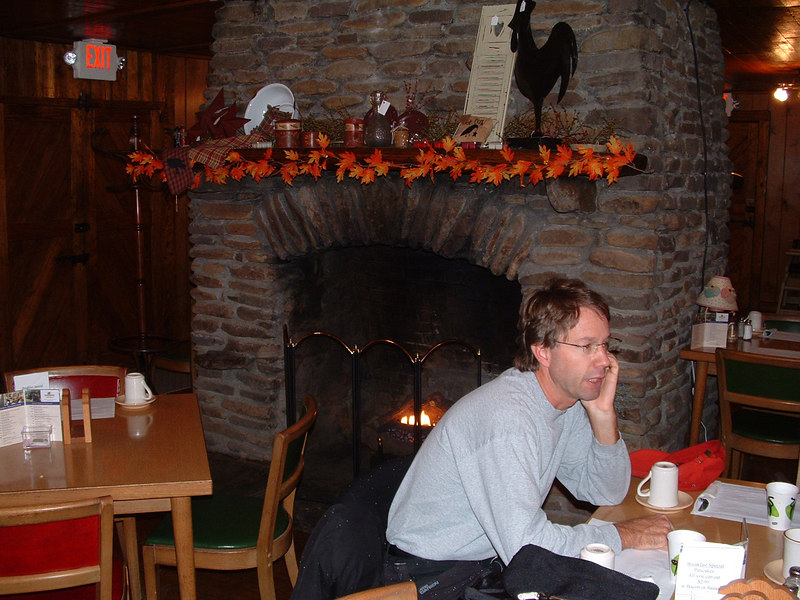 102747750-L.jpg