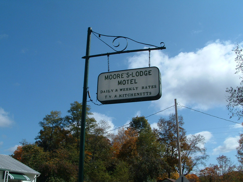 102747854-L.jpg