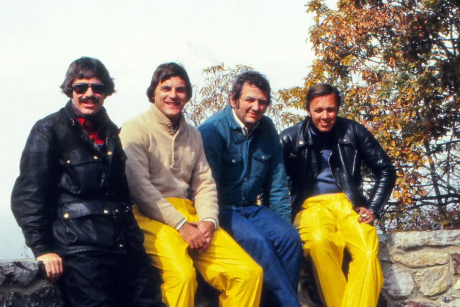 Lyons_and_Holt_1984.jpg